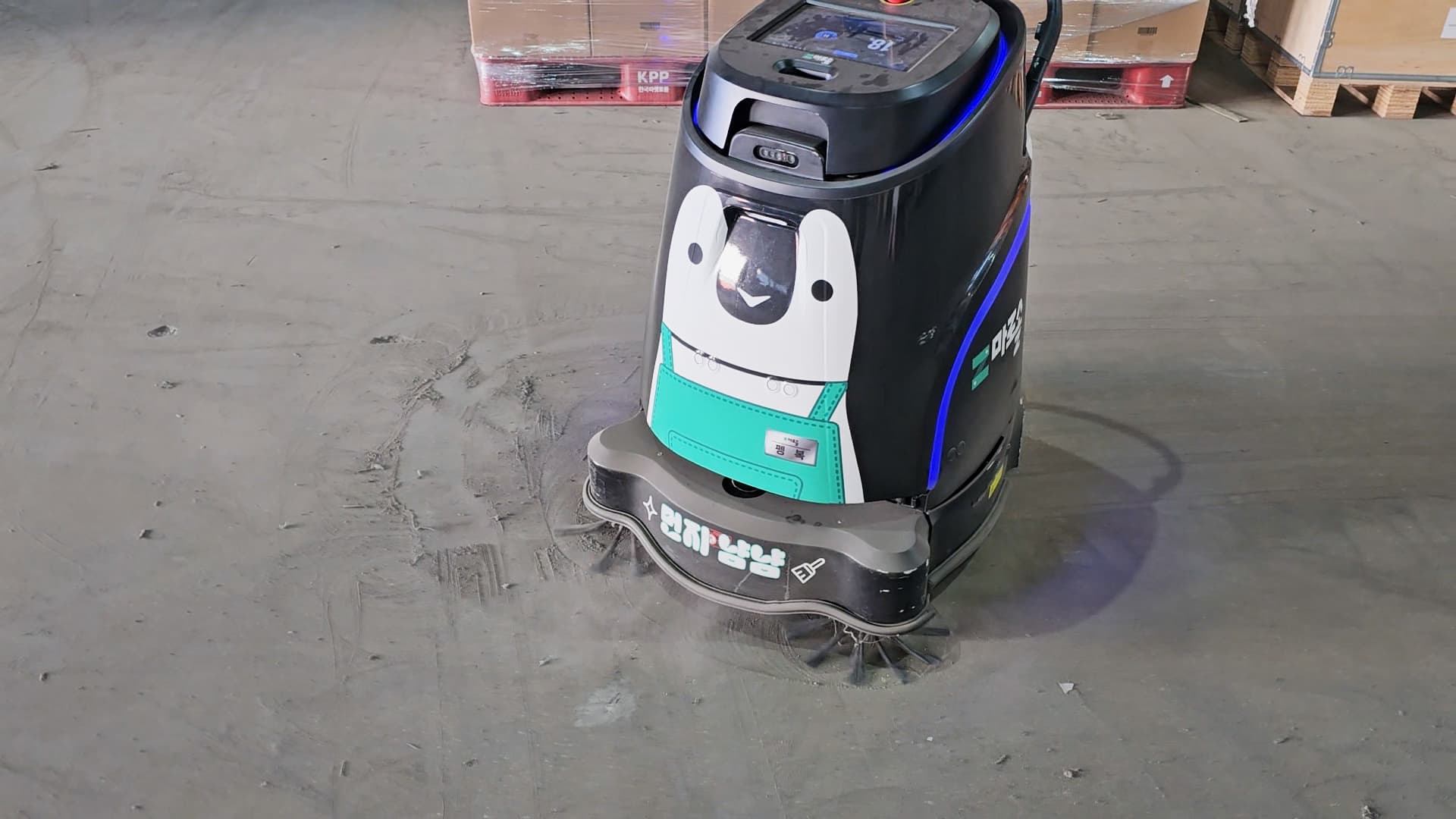 3,000평 인천신항 물류센터에서 청소로봇 1대로 먼지청소 가능할까?🤔 (가우시움 건식 청소로봇 Ecobot Vacuum 40)